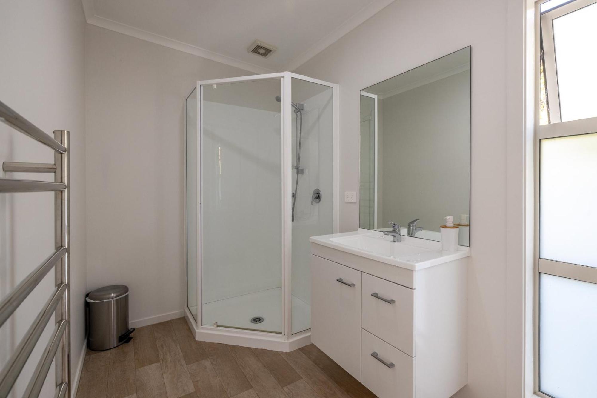 Te Whau Bach Apartments - Stay Waiheke Te Whau Bay Екстериор снимка